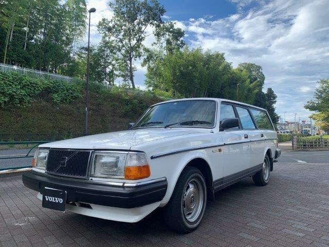 VOLVO ボルボ 240 ・ 740 ラジエター Nissens ニッセンズ製 VOLVO ボルボ 240 ・ 740 ラジエター Nissens 2024 ニッセンズ製 VOLVO